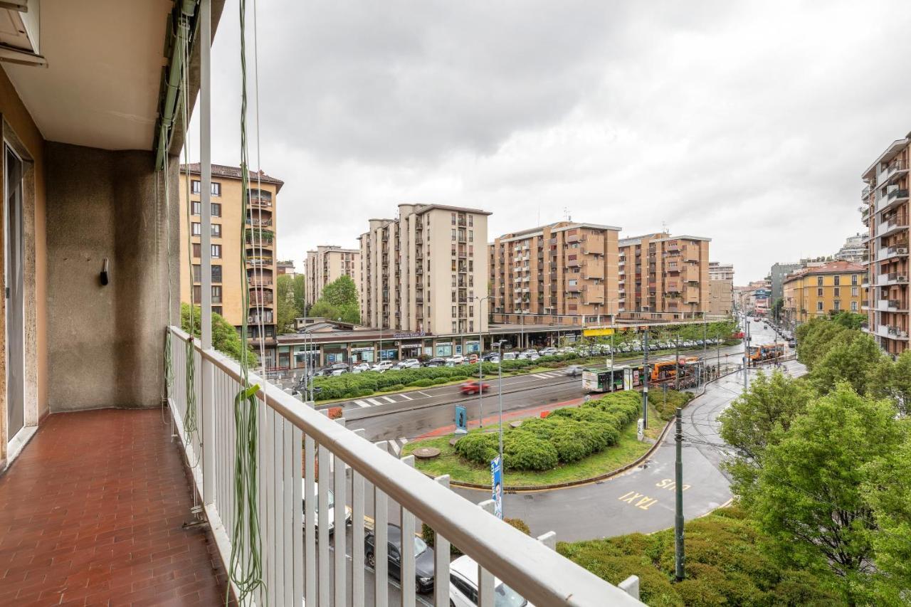 Piazza De Angeli M1 Comfortable Flat With Balcony - Milan — Foto 2